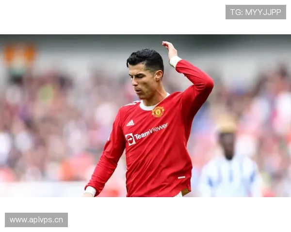 从滕哈赫争议用人到阵容失衡，曼联暴露了稳定性与豪门定位的巨大裂痕！