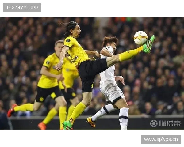 多特防线稳定性持续承压,对赛季走势形成制约 多特防线稳定性持续承压,对赛季走势形成制约