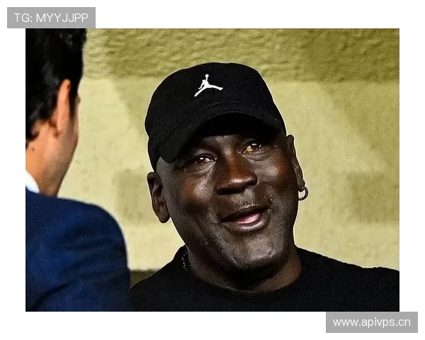 乔丹居然在豪宅里开了个篮球场，这奢侈活儿是要秀给谁看？