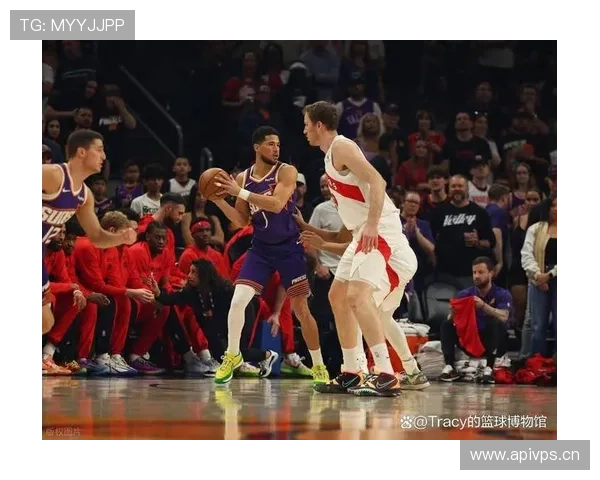 唐斯挡拆拉投效率优于约基奇，拉开外线空间